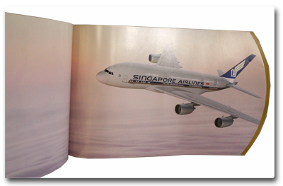 singapore airlines, catalogue, album, compagnie aerienne, 2007, airbus, A380, travel in a new light, aviation civile